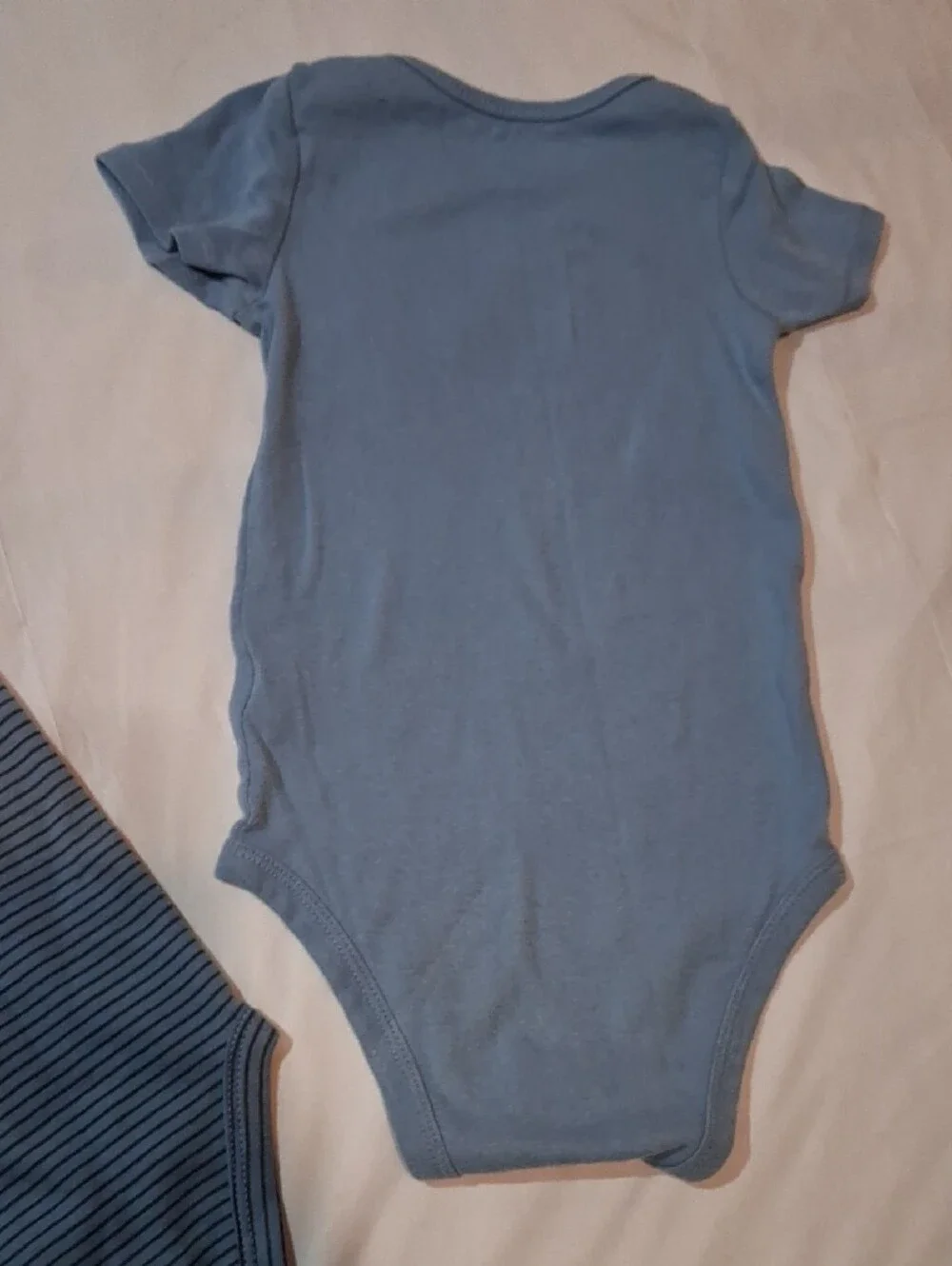 ✨Carter's Baby Boy Bodysuit 24M✨ (Set Of 2)